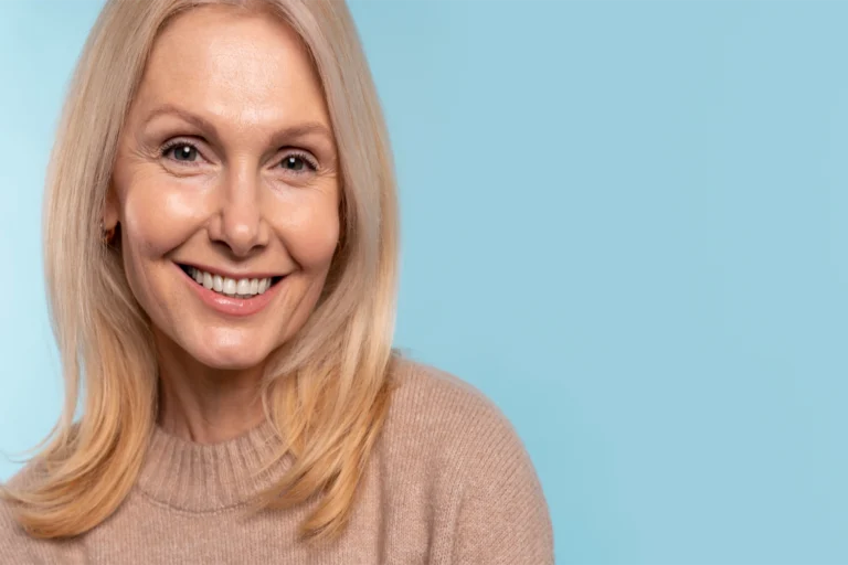 Rechazo-implante-dental_-síntomas_-causas-y-soluciones